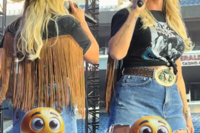 Miranda Lambert’s Denim Skirt Slip Goes Viral During Live Show — Her Reaction Has Fans Losing It!