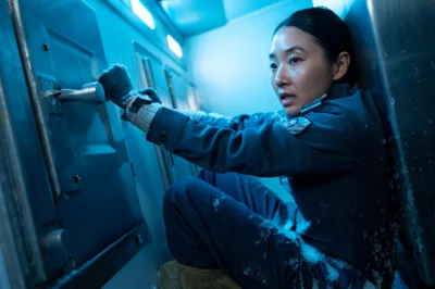 The Predator’s Party: Female MP Officer Trapped in a Cold Room with a Fake Code – How Did She Expose the Sergeant’s Vengeful Bullying Plot?